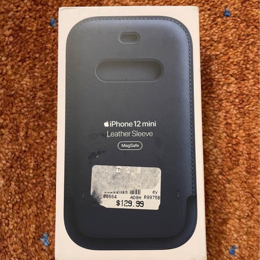 iPhone 12 Mini Leather Sleeve with Megsafe